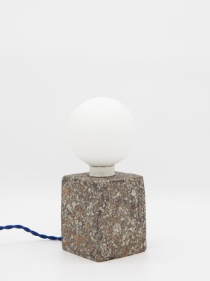 Lampe à poser Pavé 01